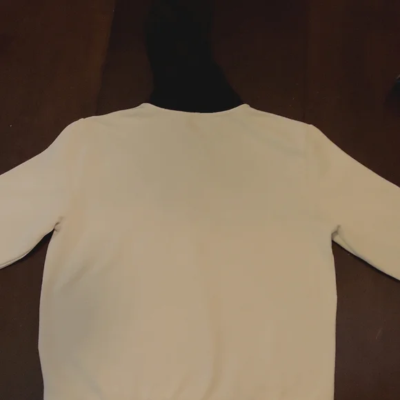 Calvin Klein - Picture 6 of 8